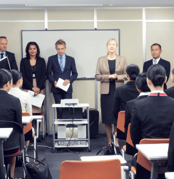 航空会社の採用試験を代行