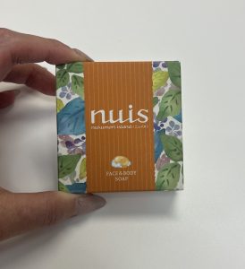 ポーチの中身み～せて