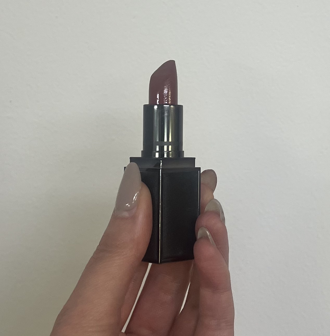 ポーチの中身み～せて