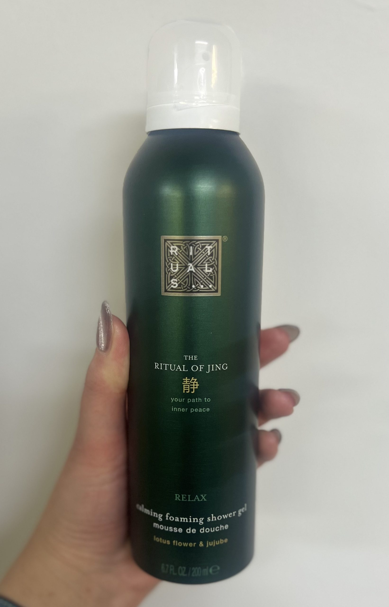 ポーチの中身み～せて